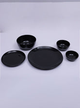 Black Glossy
Dinner Set