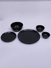 Black Glossy
Dinner Set