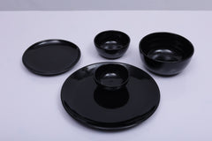 Black Glossy
 Dinner Set