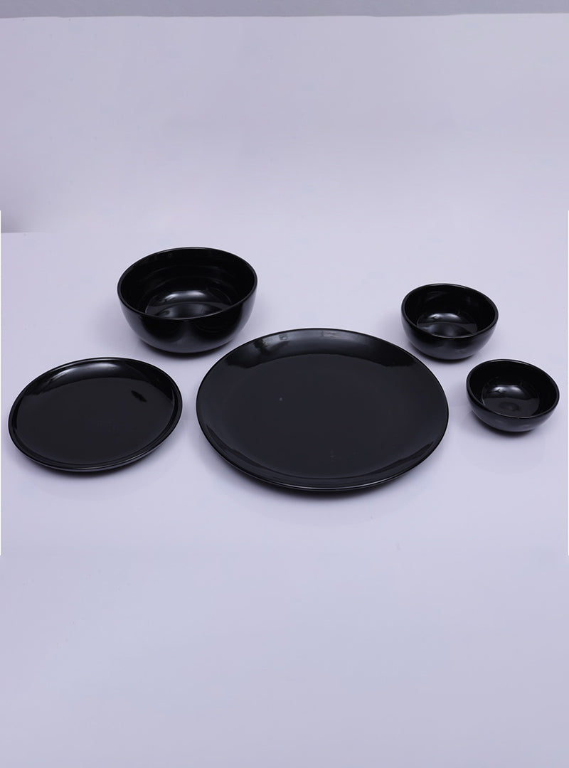 Black Glossy
 Dinner Set